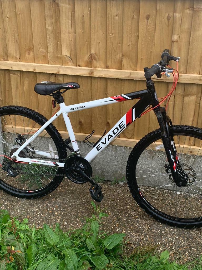 apollo evade white red black